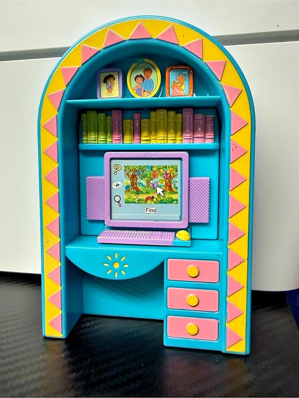 Vintage 2003 Dora the Explorer Media Center Computer Desk Mattel C6916